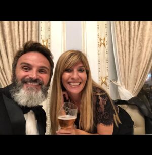 Fernando Tejero Instagram - Te nombro poco,pero te amo muchisimo 
Que suerte tenerte.Siempre estás…Siempre 
La vida cumple y lo merecemos @carmencarcelen 
Este viaje contigo con Silvia y Pedro está siendo PRECIOSO
Todo va viento en popa y remar con vosotros merece la pena tanto
Soy un pesado,coñazo ,os vuelvo locas,pero prometo que aprenderé,estoy en la edad 😂
Ayyy Carmen te quiero y a mi Silvia y a mi Pedro @pedro.rodriguezrivero 
@carcelen_mgmt EQUIPAZO
Que bonito lo que nos está pasando,y lo que viene
No me digáis que la barba está larga,la foto es antigua