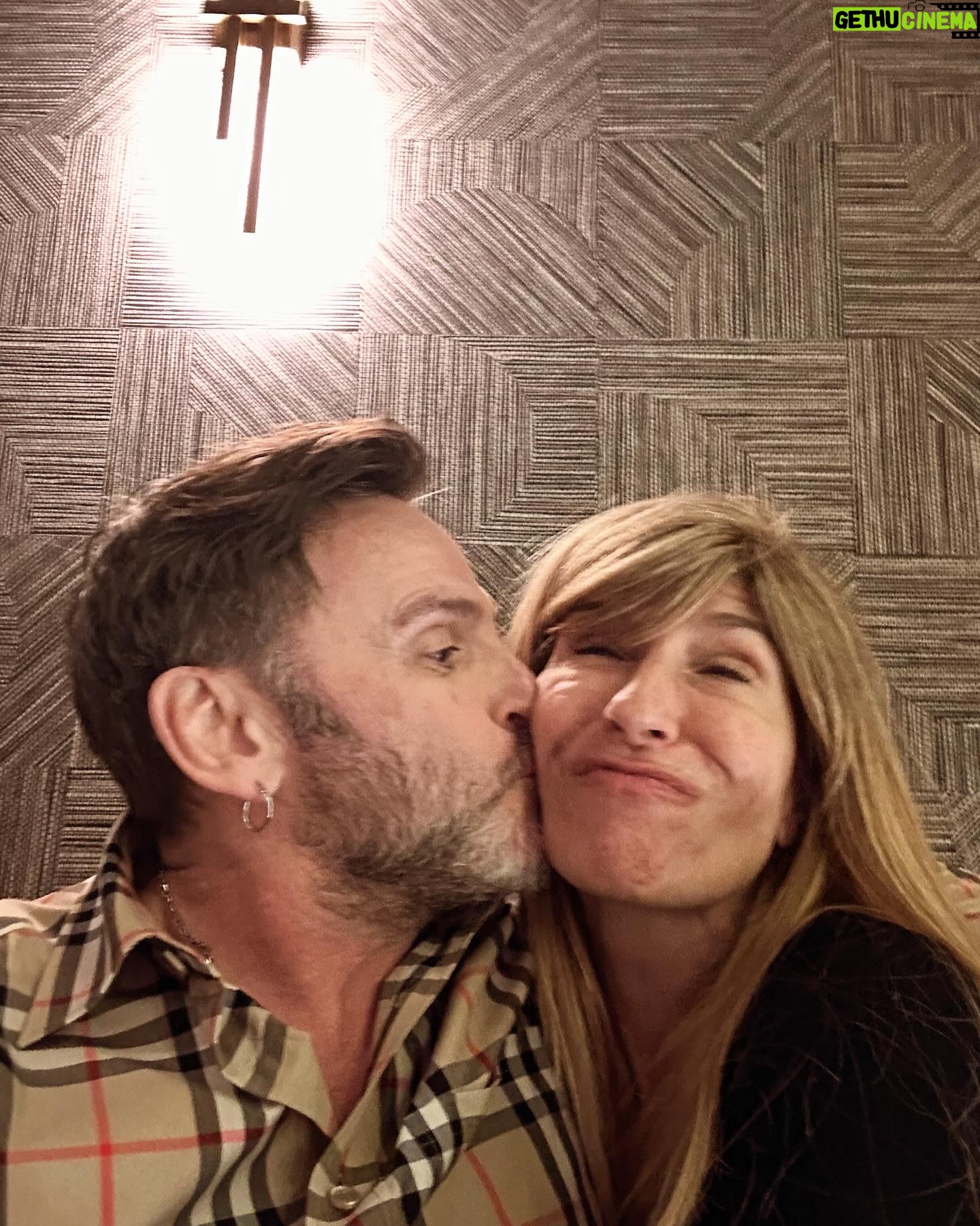Fernando Tejero - 5.6K Likes - Gracias bonita por estar siempre
Gracias por tu generosidad y profesionalidad
Por tu amistad
Por acompañarme en este camino
Te quiero @carmencarcelen @carcelen_mgmt Os quiero