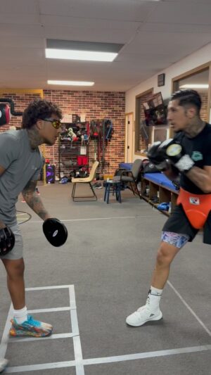 Fernando Vargas Jr. Instagram - BULLETS…. 147lbs I’m Coming For You, My Next Fight😈
#VargasBrothers🇺🇸🇲🇽🥊