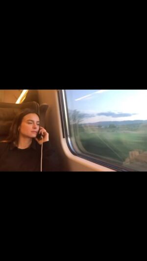 Ferzan Özpetek Instagram - İl vero carattere di una persona
Si capisce durante il viaggio
Nel commercio e spendio
Quando c’e’ in mezzo un’interesse
Quando finisce l’interesse
Nella carenza
Nella ricchezza
Nel successo
Da come tratta gli animali e i deboli
@lasmutniak del mio cuore #amicadisempreepersempre❤️ 
İnsanın gerçek kişiliği 
Seyahatte 
Zorlukta 
Ticaret ve alışverişte 
Menfaat söz konusu olduğunda 
Menfaat kesildiğinde 
Yoklukta
Zenginlikte 
Şöhret kazanıldığında 
Makama gelindiğinde 
Kendinden zayıflara ve hayvanlara 
davranışında belli olur..
#gerçekdostluk @lasmutniak 
Grazie a @nevalbarlas