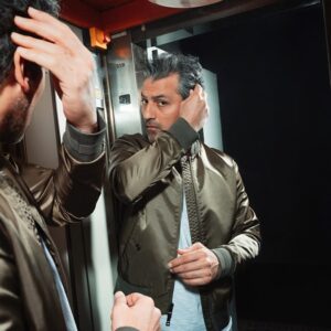 Feyyaz Duman Instagram - lift it up! 
lift it down!