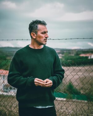 Feyyaz Duman Instagram - sağ profil
sol profil…
.
.
📸 @ufuktektasvp