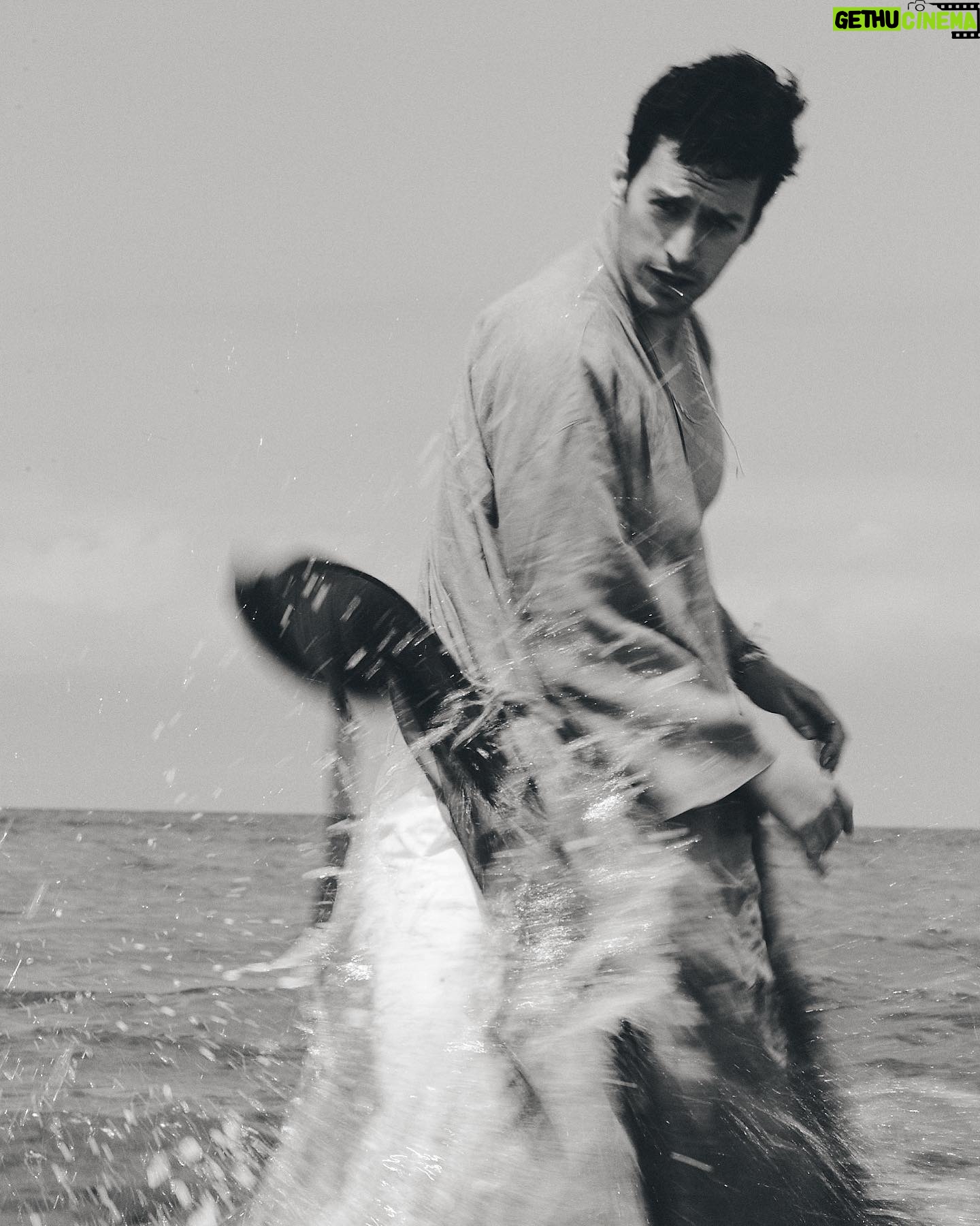 Feyyaz Şerifoğlu - 19.1K Likes -