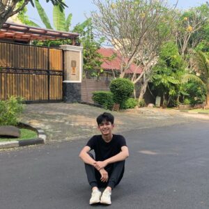 Fhadil Firdaus Instagram - terakhir bonus wkwk