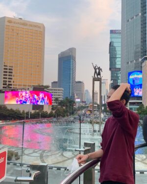 Fhadil Firdaus Instagram - salah satu icon jakarta