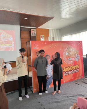 Fhadil Firdaus Instagram - keseruan di sman 3 tangsel kemarin✌️