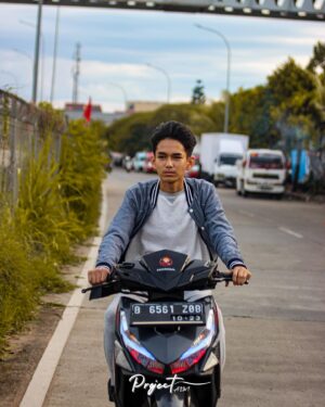 Fhadil Firdaus Instagram - by:@project_alwi