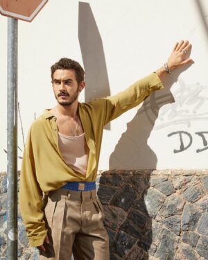 Filipe Bragança Instagram - Na elegância ✨para a pré estreia de Meu Sangue Ferve Por Você em Salvador ✨

 Fotos: @igorkalinouski 
Styling: @helenomanoel 
Grooming: @fernandissimo 
Produção de Moda: @fabosafabosa 
Ass. de Fotografia: @vicavalcante_ @parfenovas_