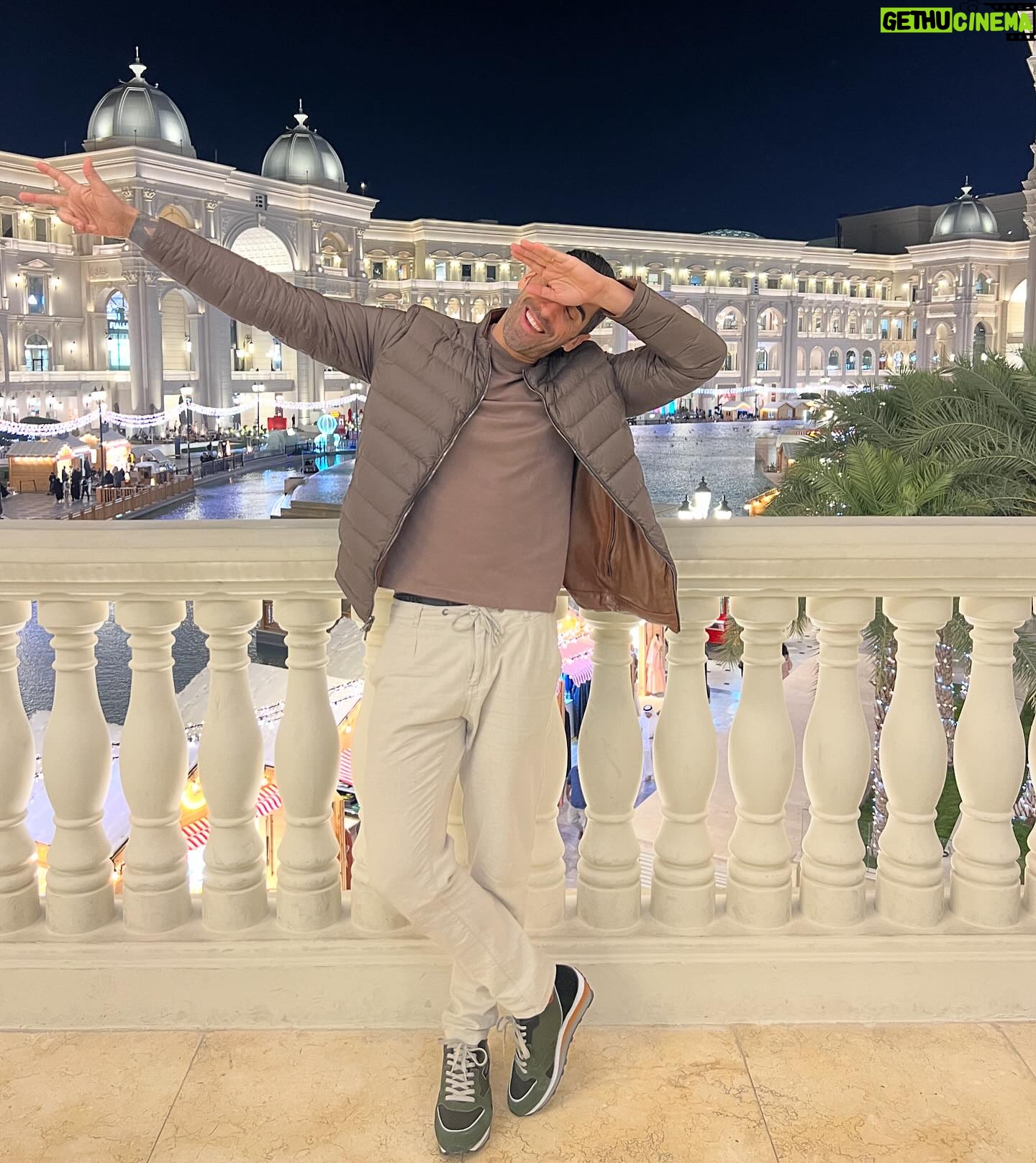 Filippo Magnini - 2.8K Likes - Postcards from Doha 😎
.
.
.
#vendomeplace
#albertoguardiani
@albertoguardiani