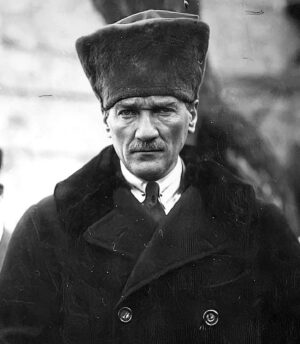 Filiz Taçbaş Instagram - " Benim umudum gençliktedir."
-Mustafa Kemal Atatürk.

19 Mayıs Atatürk'ü Anma, Gençlik ve Spor Bayramımız kutlu olsun.

#19mayıs #19mayısatatürküanmagençlikvesporbayramı