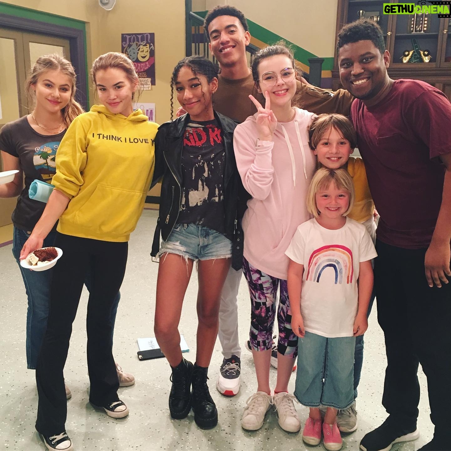 Finn Carr - 7.4K Likes - I love them!! Can’t wait for you all the see Season 3! #alexaandkatie #season3 #love