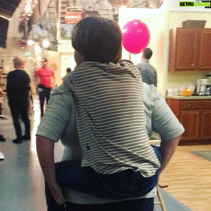 Finn Carr - 5.3K Likes - Take me BACK!! I miss all of this! Season 3 part 2 coming soon!!!!!!!❤️🎬
#alexaandkatie #netflix #behindthescenes #love #season3