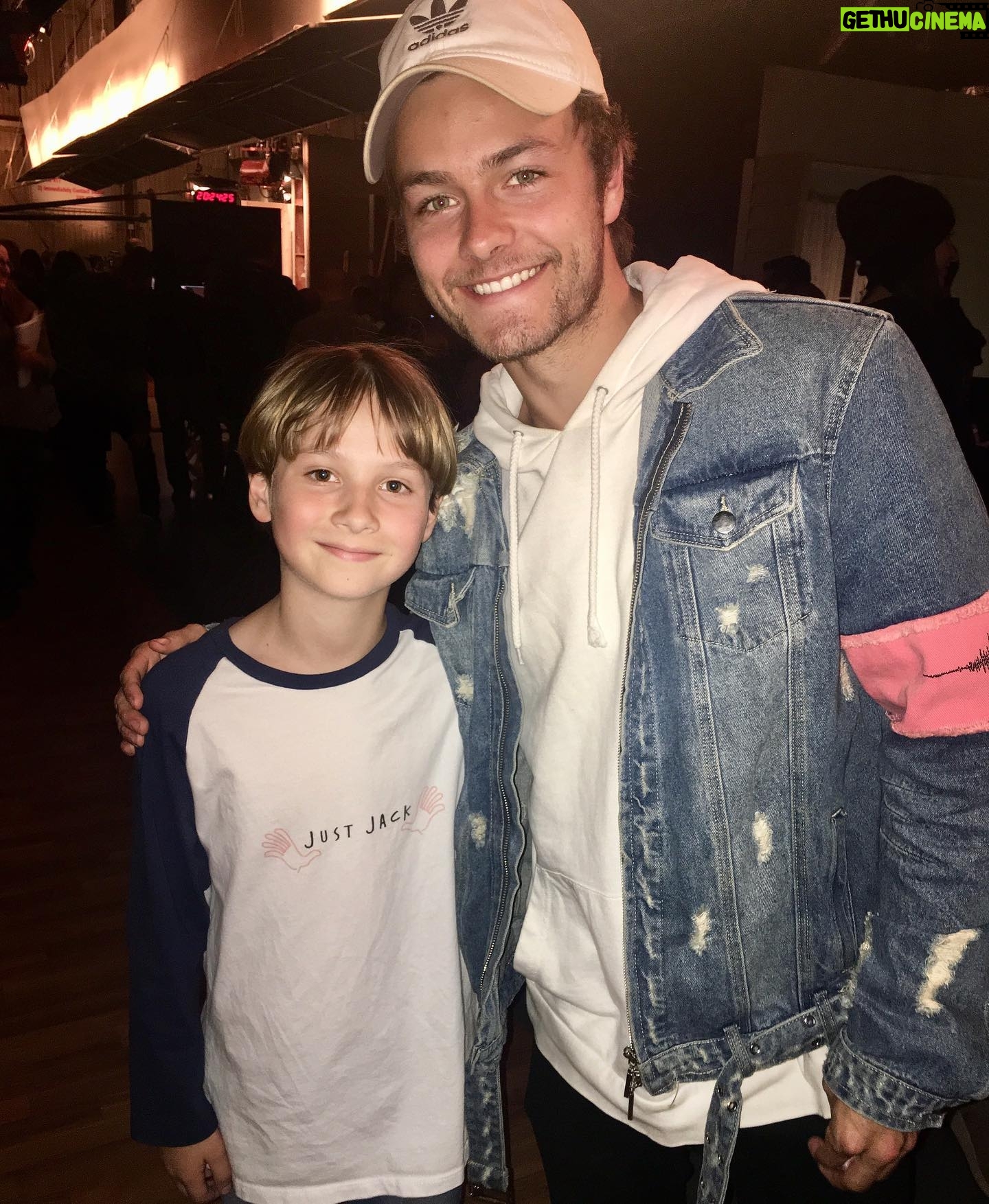 Finn Carr - 7.1K Likes - Enjoy these pics from tonight’s live taping! What a fun night full of friends and excitement and food and laughter!