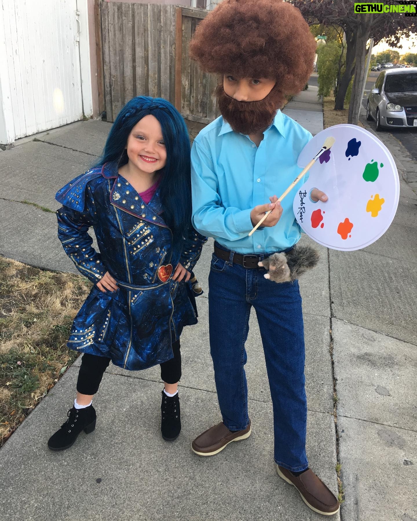 Finn Carr - 5K Likes - Happy Halloween from #bobross and #eviedescendants hope you all have a great day! 🧡