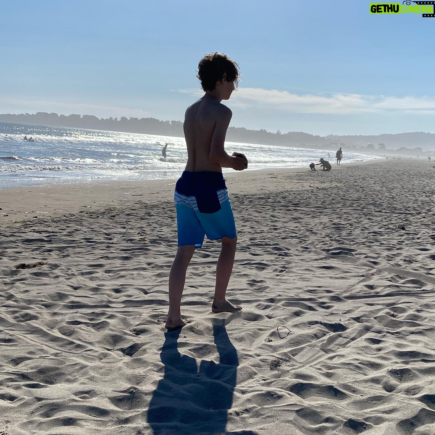 Finn Carr - 6K Likes - There is no place I’d rather be🌊 What is your favorite thing to do in the summer? 🤙🏻
#beachlife