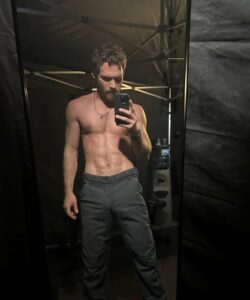 Actor Finn Jones HD Instagram Photos and Wallpapers September 2023