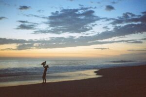 Finn Jones Instagram - Somos un sueño en la mente del universo 
#35mm