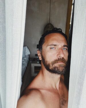 Firat Celik Instagram - Bodrum da geçirdiğim tatil yine efsaneydi ☀️Ve bu sefer çok özeldi benim için. 
İlk başta @birdcage33 oteline sonsuz teşekkür ediyorum bu huzuru bana sağladığınız için. Yemekleriyle mest olduğum @likabodrum ve  @melisa.yordem Şefimize ve tüm ekibe çok teşekkür ediyorum 🫶🏻👏🏻 
Çok yakında tekrar görüşmek üzere🙏🏻