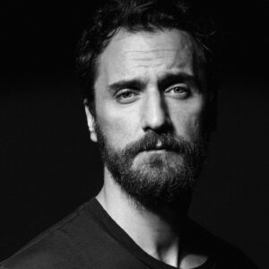 Firat Celik Instagram - #blackandwhite #siyahbeyaz #muhsinakgünstüdyo