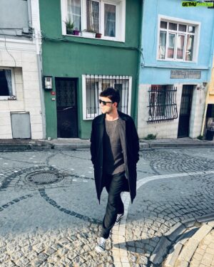 Fırat Topkorur Instagram - 🕶️ ☀️=😎
