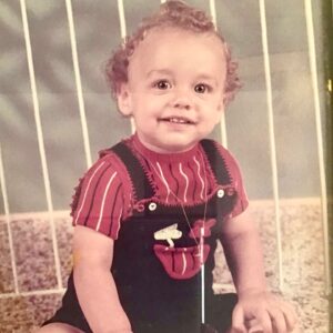 Flávio Furtado Instagram - Dizem que as crianças e os loucos são os mais felizes. Eu tenho um pouco dos dois... feliz dia da criança! ❤️