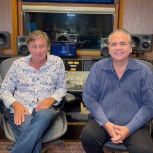 Flávio Venturini Instagram - Tem novidade chegando: Flávio Venturini e Ricardo Bacelar estão juntos em um EP inédito! Em breve em todas as plataformas digitais!

#mpb #musicabrasileira #ricardobacelar #flavioventurini