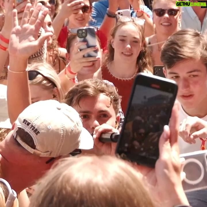 Flemming Viguurs - 9.3K Likes - Mega aan het nagenieten van Concert at Sea! 😍☀️