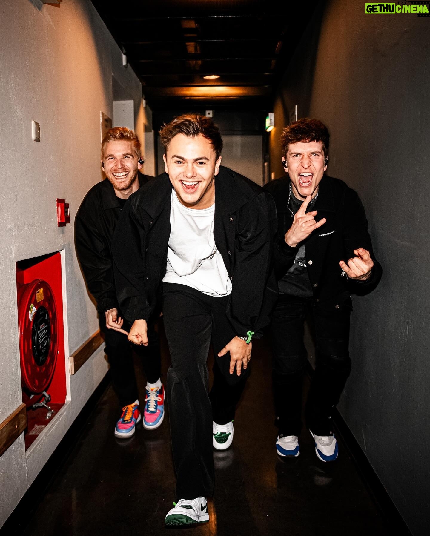 Flemming Viguurs - 7K Likes - GRONINGEN💚 Wat een feestje was het weer in de Oosterpoort! Mega bedankt voor het komen en zeker tot snel!💚
📸: @olerethans