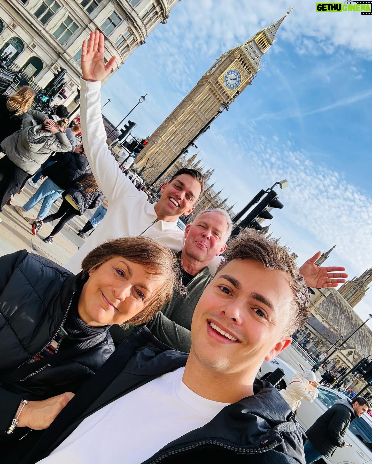 Flemming Viguurs - 15.4K Likes - London met de fam❤️🇬🇧