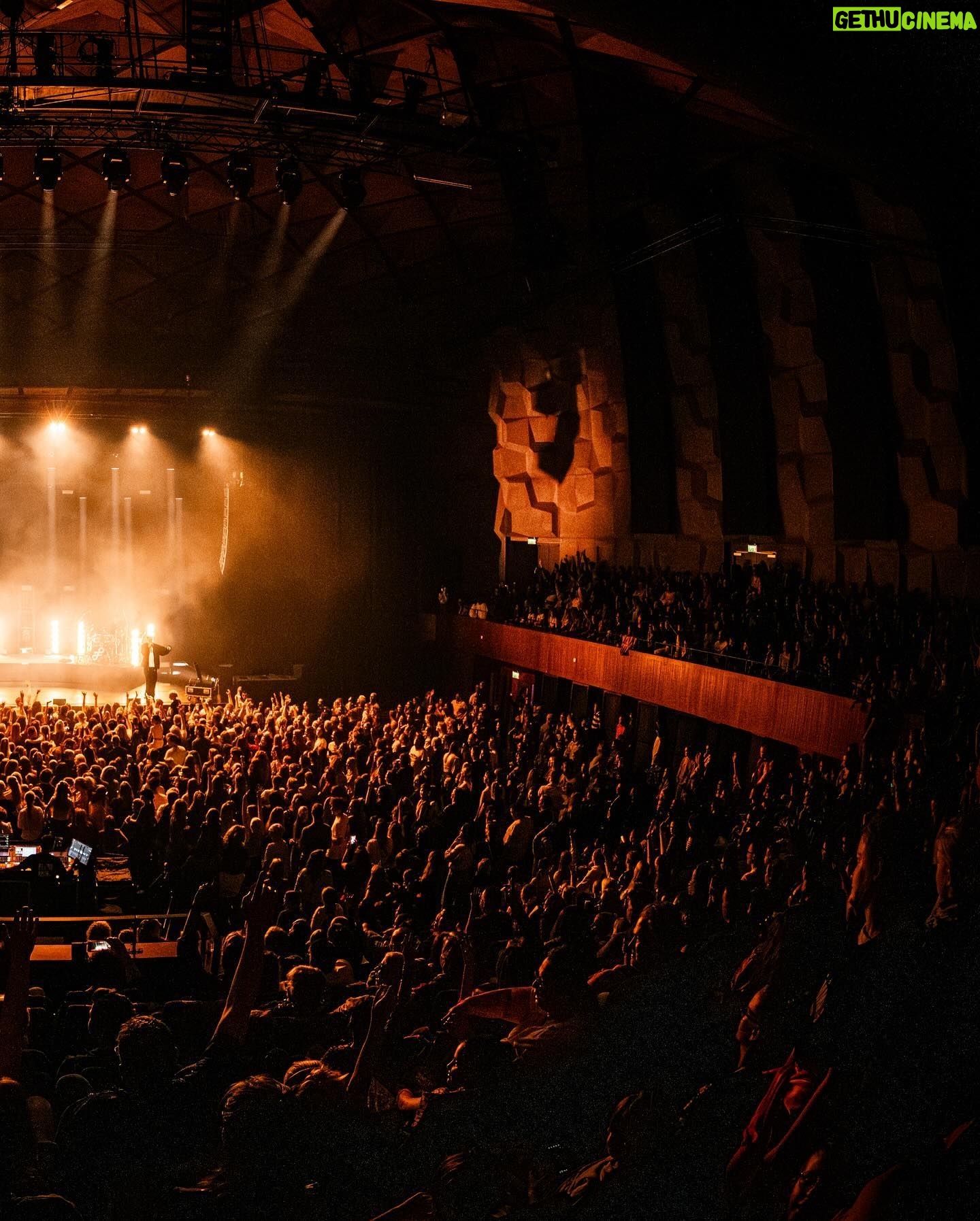 Flemming Viguurs - 7K Likes - GRONINGEN💚 Wat een feestje was het weer in de Oosterpoort! Mega bedankt voor het komen en zeker tot snel!💚
📸: @olerethans