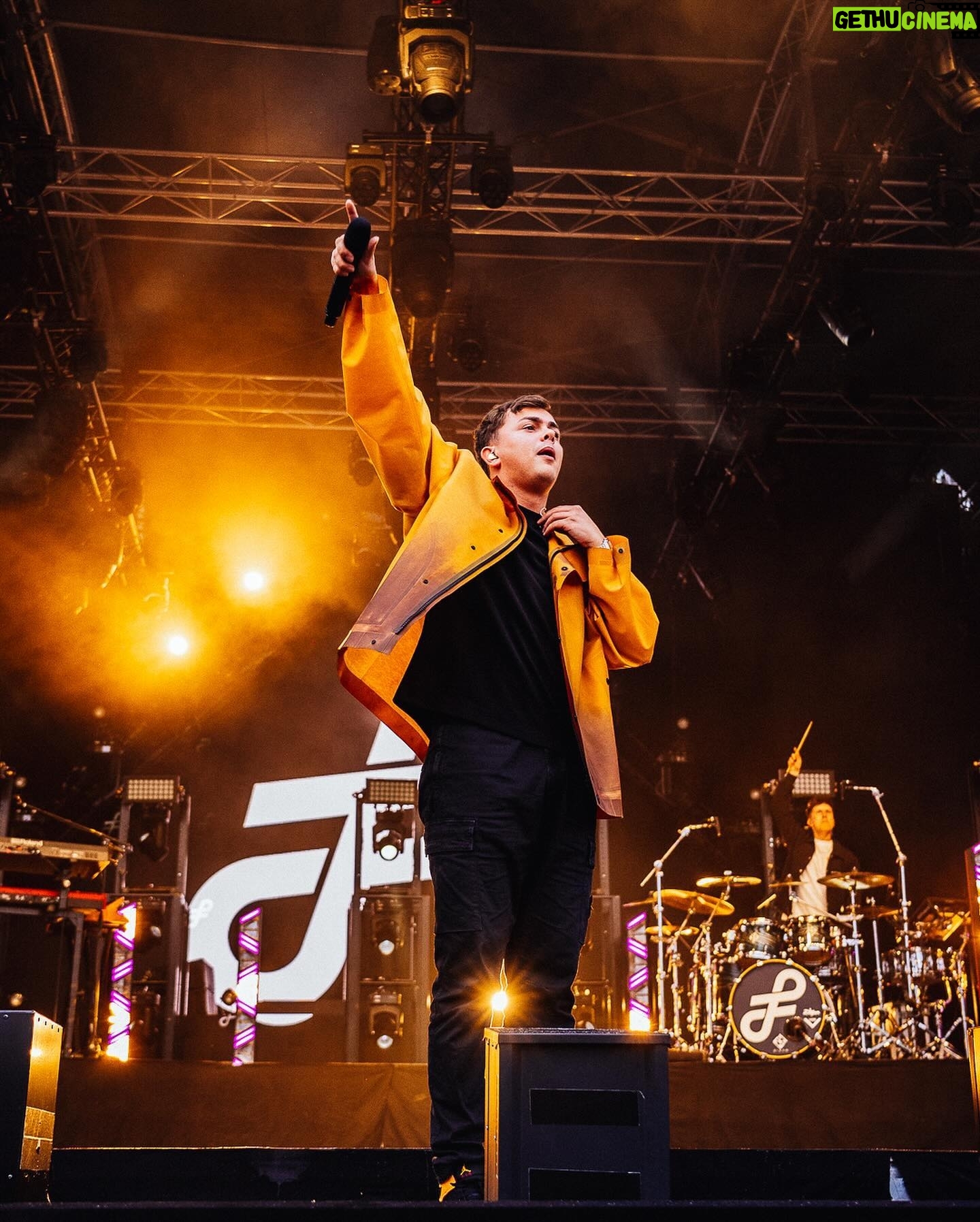 Flemming Viguurs - 8.3K Likes - Wat een heeeeerlijke energie gisteren! 🧡🤯 538 Koningsdag en Kingsland, dank jullie wel voor deze prachtige dag. 👑