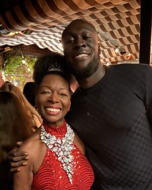 Floella Benjamin Instagram - Wonderful to chat with #Stormzy at the #BritishVogue #ForcesforChange party. Told him to keep on making a difference to society for the better ❤️❤️🙏🏾❤️❤️