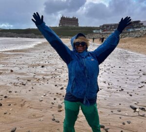 Floella Benjamin Instagram - Had the most exhilarating, relaxing and magical family time seeing in the New Year at on of my favourite places. Even saw seals swimming off the Headland. Hoping the year will bring this feeling of joy, contentment and happiness to everyone. @HeadlandHotel #NewYear24❤️🙏🏾❤️