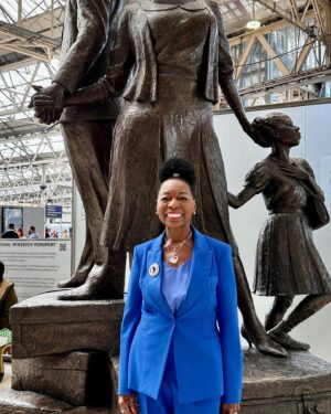 Floella Benjamin Instagram - 2023 was an incredible year for me personally. I met some amazing people, had unbelievable experiences and did things I never thought I’d do. So grateful for everything. Who would have thought. Here’s to 2024 🥳👏🏽❤️