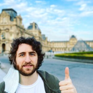 Florent Bernard Instagram - Moi quand Paris c'est une ville lumière (like si t'es d'accord)