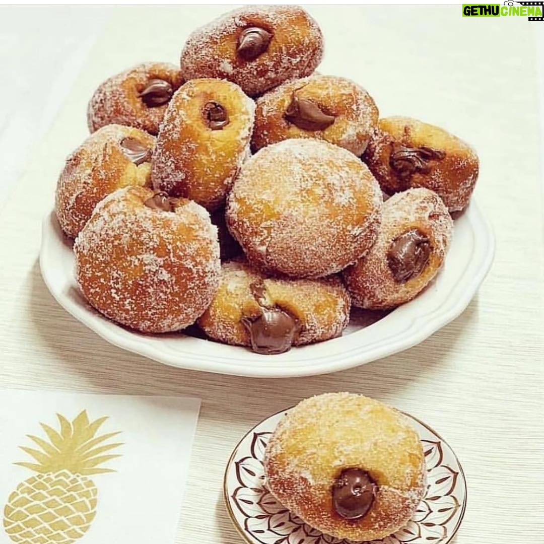 Florent Ré - 6.2K Likes - Hummmm de délicieux beignets nutella 😍😍😍
J’en raffole et vous ???