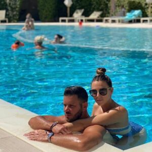 Florent Ré Instagram - Tu me combles tellement de bonheur chaque jour. 
JE T’AIME À LA FOLIE @yvane_jhn 
#monaco #monaco🇮🇩 #montecarlobay