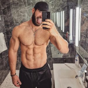 Actor Florian Munteanu HD Instagram Photos and Wallpapers June 2022