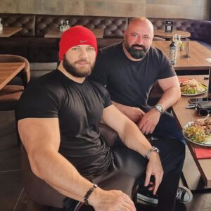 Florian Munteanu Instagram - Sometimes far but always close @tuncay.cakirbey ❤️