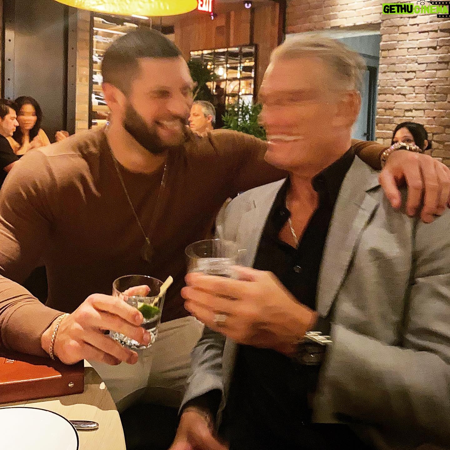 Florian Munteanu - 35.6K Likes - Dinner with pops #dragos