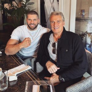Florian Munteanu Instagram - Dragos 👊🏼