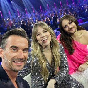 Florian Silbereisen Instagram - Diese Frage beschäftigt zur Zeit alle ESC-Fans: Wer tritt dieses Jahr für Deutschland beim Eurovision Songcontest an?
 
Ilse DeLange, Riccardo Simonetti und ich sind schon total im ESC-Fieber, denn jetzt sind wir live im Ersten beim deutschen ESC-Vorentscheid dabei!
 
Um 22.20 Uhr im Ersten: „Eurovision Song Contest 2023 - Unser Lied für Liverpool"!!!
 
#UnserLiedFürLiverpool #ESC2023 #ESC