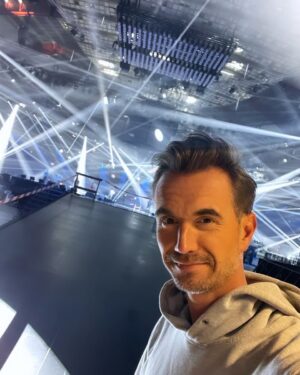 Florian Silbereisen Instagram - Wir sind mitten in den Proben und morgen ist es endlich wieder soweit: Nach zwei Jahren feiern wieder endlich wieder den SCHLAGERBOOOM! 🥳 In der Dortmunder Westfalenhalle, im Ersten und im ORF startet dann um 20.15 Uhr die größte Schlager-TV-Live-Show Europas!
Ganz kurzfristig sind jetzt sogar noch ein paar wenige zusätzliche Stehplätze für Euch dazu gekommen, welche auf eventim.de verfügbar sind!

#SCHLAGERBOOOM2023 #SCHLAGERBOOOM #WERBUNG