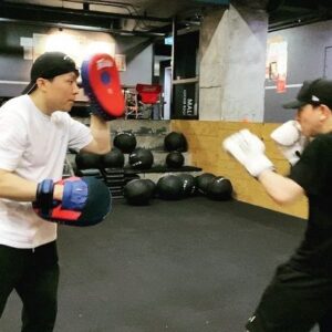 Flowsik Instagram - 약속 매일 나올게 브로 I promise I’m training everyday now 😂😂@vvins_mma @4tpfitness