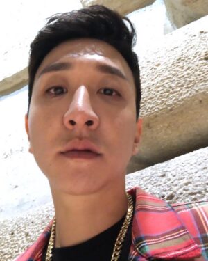 Flowsik Instagram - Paris 🇫🇷🇫🇷