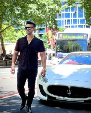 Foolad Veis Instagram - 🔱Your time is limited, so don’t waste it living someone else’s life. Don’t be trapped by dogma – which is living with the results of other people’s thinking.🔱

.
.
.
.
.
.

#music#piano#radiojavan#spotify#amazon#applemusic#youtube#studio#note#guitar#learining#playing#recording#shooting#casting#sydney#tehran#song#track#homestudio#اهنگ#صدا#موسیقی#صداوسیما#عشق##گیتار#نواختن#ضبط کردن#استدیو#