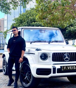 Foolad Veis Instagram - ▪️▫️If you're bored with life – you don't get up every morning with a burning desire to do things – you don't have enough goals.
Having goals that we are passionate about gives us something to look forward to each and every morning when we wake up. Not having goals is an excellent recipe for average living.▪️▫️
.
.
.
#piano#care#life#goal#musicstudio#studio#guitar#lifestyle#sydney#