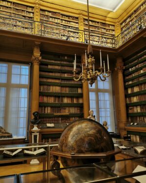 Forest Whitaker Instagram - Another take from the French Institute: their library feels like a time machine taking you back to a different era of History! That was so exciting!