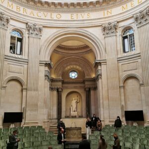 Forest Whitaker Instagram - Sharing a great experience: yesterday I had the privilege of a rare visit of the French Institute in Paris - a magnificent building where some of the most brilliant minds of France gather since the 17th century!