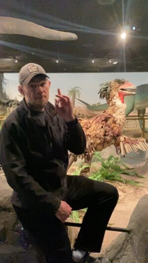 Forrest Griffin Instagram - Surprise! Fun Fact Friday From Forrest, Finally. @lvnhmuseum #deinonychus #dinosaur #dino #dinosaurs #funfacts #facts💯 #facts #itstrue #lookitup #museum #naturalhistory #naturalhistorymuseum #dinosaursofinstagram #science #birds